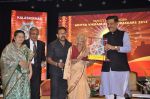 at Birla Puraskar awards in Nehru Centre, Mumbai on 9th Feb 2013 (40).JPG