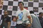 Sonu Sood at safety drive rally by 600 bikers in Bandra, Mumbai on 10th Feb 2013 (28).JPG