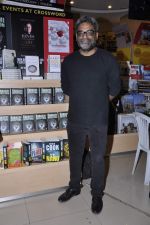 R Balki at the launch of Shatrujeet Nath_s book The Karachi Deception in Crossword, Mumbai on 13th Feb 2013 (12).JPG