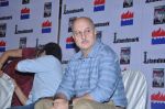 Anupam Kher at Special 26 book launch in Landmark, Mumbai on 15th Feb 2013 (39).JPG