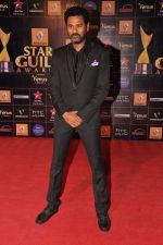 Prabhu Deva at Star Guild Awards red carpet in Mumbai on 16th Feb 2013 (108).JPG