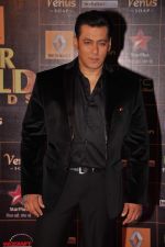 Salman Khan at Star Guild Awards red carpet in Mumbai on 16th Feb 2013 (132).JPG