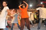 Jackky Bhagnani promotes Rangrezz at Lalbaugh Ka Raja in Mumbai on 19th Feb 2013 (73).JPG