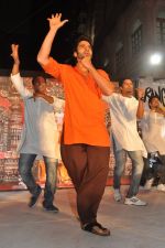 Jackky Bhagnani promotes Rangrezz at Lalbaugh Ka Raja in Mumbai on 19th Feb 2013 (76).JPG