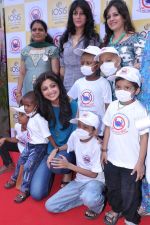 Shilpa Shetty, Kiran Bawa at Cancer Aid and Research Foundation Event in IOSIS Spa, Khar on 22nd Feb 2013 (72).JPG