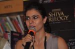 Kajol at the book launch of The Oath Of Vayuputras by Amish in Mumbai on 26th Feb 2013 (2).JPG
