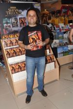 at the book launch of The Oath Of Vayuputras by Amish in Mumbai on 26th Feb 2013 (12).JPG