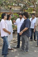 at sonu nigam_s mom_s funeral in Mumbai on 1st March 2013 (182).JPG