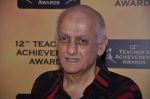 Mukesh BHatt at Teachers Awards in Taj Land_s End, Mumbai on 9th March 2013 (102).JPG