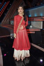 Shilpa Shetty on the sets of Nach Baliye 5 in Filmistan, Mumbai on 12th March 2013 (60).JPG