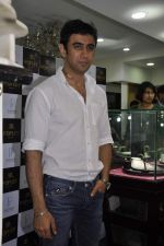 Amit Sadh at popley Platinum Jewellery Launch in Mumbai on 13th March 2013 (35).JPG