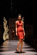 Model walks the ramp for Namrata Joshipura Show at Wills Lifestyle India Fashion Week 2013 Day 1 in Mumbai on 13th March 2013 (22).JPG