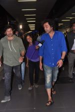 Sunny Deol and Bobby Deol snapped at the airport returning from bangkok after shoot in Mumbai on 13th March 2013 (13).JPG