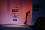 Model walks the ramp for Rishta by Arjun Saluja Show at Wills Lifestyle India Fashion Week 2013 Day 2 in Mumbai on 14th March 2013 (1).JPG