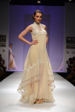 Model walks the ramp for Soltee Show at Wills Lifestyle India Fashion Week 2013 Day 3 in Mumbai on 15th March 2013 (64).JPG