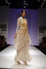 Model walks the ramp for Soltee Show at Wills Lifestyle India Fashion Week 2013 Day 3 in Mumbai on 15th March 2013 (82).JPG