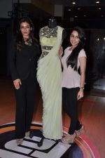 Raveena Tandon unveils Sonaakshi Raaj_s couture line From Eden With Love in Mumbai on 15th March 2013 (18).JPG