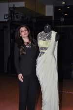 Raveena Tandon unveils Sonaakshi Raaj_s couture line From Eden With Love in Mumbai on 15th March 2013 (5).JPG