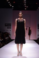 Model walks for Chandrani, Mrinalini, Dhruv-Pallavi Show at Wills Fashion Week 2013 Day 5 on 17th March  (156).JPG