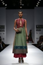 Model walks the ramp for Myoho Show at Wills Lifestyle India Fashion Week 2013 Day 5 in Mumbai on 17th March 2013 (97).JPG