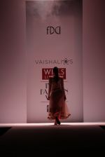 Model walks the ramp for Vaishali S Show at Wills Lifestyle India Fashion Week 2013 Day 5 in Mumbai on 17th March 2013 (2).JPG