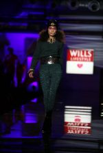 Model walks the ramp for Manish Arora Show Garnd Finale at Wills Lifestyle India Fashion Week 2013 Day 5 in Mumbai on 17th March (214).JPG