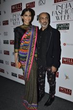 Sonam Kapoor at Manish Arora Show Garnd Finale at Wills Lifestyle India Fashion Week 2013 Day 5 in Mumbai on 17th March 2013 (87).JPG