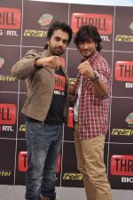 Vidyut Jamwal, Arhaan Behl at the launch of Big RTL Thrill channel in Mumbai on 19th March 2013 (60).JPG