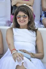  at Delna Poonawala fashion show for Amateur Riders Club Porsche polo cup in Mumbai on 23rd March 2013 (8).JPG