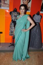 Sona Mohapatra on Day 3 at Lakme Fashion Week 2013 in Grand Hyatt, Mumbai on 24th March 2013 (166).JPG