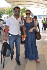 Urvashi Sharma, Sachin Joshi leave for charity match in Delhi Airport on 30th March 2013 (59).JPG
