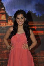 Tapsee Pannu on the sets of India_s Best Dramebaaz in Famous, Mumbai on 1st April 2013 (38).JPG