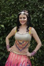 Yana Gupta on location of film Dussehra in Pune on 1st April 2013 (51).jpg