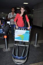 Hazel Keech  leave for TOIFA Day 3 in Mumbai Airport on 3rd April 2013 (8).JPG