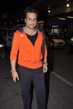 Krishna Abhishek leave for TOIFA Day 3 in Mumbai Airport on 3rd April 2013 (18).JPG
