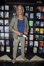Sudhir Mishra at the launch of My Life My Rules book by Sonia Golani in Landmark, Mumbai on 4th April 2013 (30).JPG