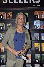 Sudhir Mishra at the launch of My Life My Rules book by Sonia Golani in Landmark, Mumbai on 4th April 2013 (32).JPG