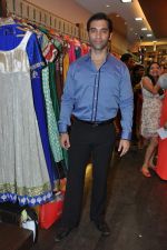 Khushal Punjabi at Nazakat store in Khar, Mumbai on 5th April 2013 (4).JPG