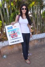 Tulip Joshi at don_t drink and drive campaigh by tab cab in Carters, Mumbai on 5th April 2013 (30).JPG