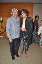 at the Mumbai Gallery Weekend in Taj Land_s End, Mumbai on 5th April 2013 (3).JPG
