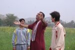 Paresh Rawal and Saksham Kulkarni, Sonu Bakshi in Life Mein Hungama Hai  (1).jpg