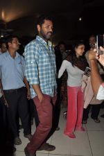 Prabhu Deva arrive from TOIFA 2013 in Mumbai on 8th April 2013 (30).JPG