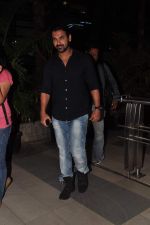 John Abraham return from Bangalore in Airport on 9th April 2013 (14).JPG