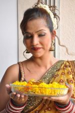 Tanisha Singh celebrates Gudipadwa on 10th April 2013 (32).JPG