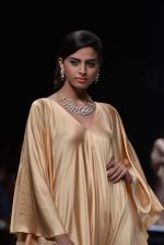 Model walk the ramp for Kays Jewels Show at IIJW Delhi day 2 on 13th April 2013 (13).JPG