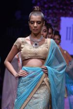 Model walk the ramp for PC Jewellers Show at IIJW Delhi day 2 on 13th April 2013 (40).JPG