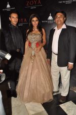 Nisha Jamwal at Zoya introduces exquisite Jewels of the Crown jewellery line in Mumbai on 13th April 2013 (137).JPG