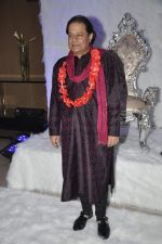 Anup Jalota at Poonam Dhillon_s birthday bash and production house launch with Rohit Verma fashion show in Mumbai on 17th April 2013 (21).JPG