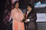 Shabana Azmi at Women Leader_s Awards in Taj Land_s End, Mumbai on 17th April 2013 (21).JPG
