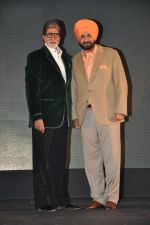 Amitabh Bachchan, Navjot Singh Sidhu  unveil Sidhu_s Sherry on Topp in J W Marriott, Juhu, Mumbai on 18th April 2013 (24).JPG